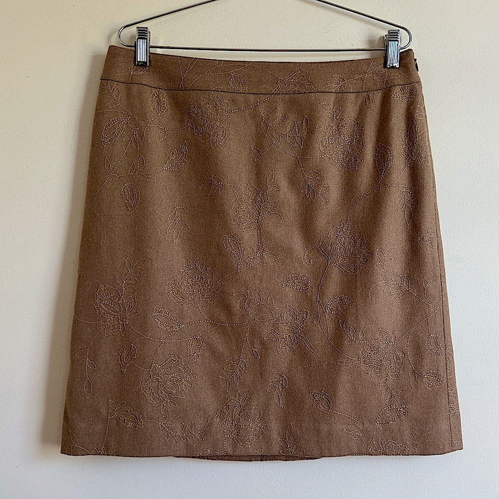 Ann Taylor Vintage Embroidered Wool Skirt Womens Size 12